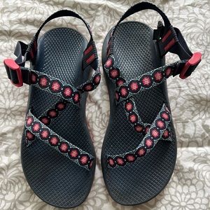 Chacos. Women’s size 9 Like new. Navy Blue.